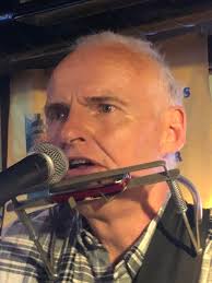 We had another lovely night's entertainment with, in particular, an  exceptionally good jam which left the audience demanding more. Our thanks  to Clarksville (comprising Martina Ní Chléirigh, Catherine McCann and  Debbie D'Cunha),