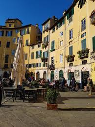 Anfiteatro bed & breakfast is located in the old town center of lucca, in front of one of the most beautiful italian square, anfiteatro square; Piazza Anfiteatro Lucca 2021 All You Need To Know Before You Go With Photos Tripadvisor