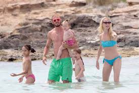 2,146 likes · 61 talking about this. Eleonora Abbagnato E Federico Balzaretti In Vacanza A Formentera Con I Figli Gentevip It Gossip News