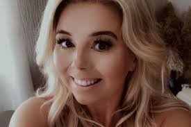 Vicky Bartram's Instagram, Twitter & Facebook