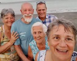 Introducing ourselves and offering help to neighbors in CF