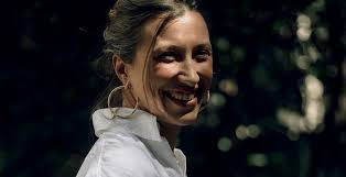 Portrait émotionnel infusé de joie : Marie Robert