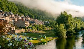 And in any city available in our database. Vacances Passion Vacances Aveyron Residence Le Village Goelia
