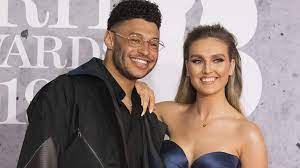 Perrie, 26, announced the happy news on her instagram page on monday. Stz Zzfmedfaam