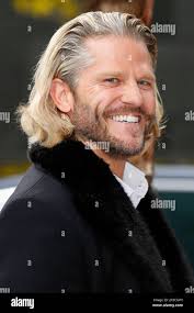 Paul Janke bei der Vodafone Night of Entertainment in Paradise Now.  Düsseldorf, 25.04.2024 *** Paul Janke at the Vodafone Night of  Entertainment in Paradise Now Düsseldorf, 25 04 2024  Foto:xR.xSchmiegeltx/xFuturexImagex vodafone 4422