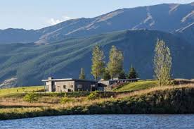 Home of the Week: Queenstown (Picturesque Bendemeer Lifestyle)