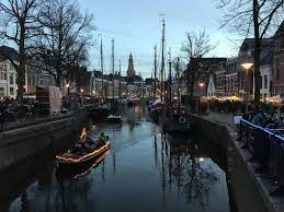 Een duits schip is er in volle vaart tegenaan gebotst. Winterwelvaart Historische Schiffe Groningen Info De