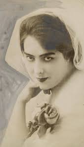 File:Margaret Horton, Dr. Waite's Plaza companion, "Mystery Woman" in Peck  poison case LCCN2014648253.jpg