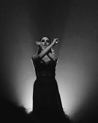 Jillian Banks Aka Banks Banks Singer Celebs Style