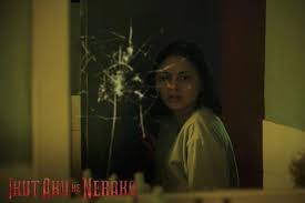 Directed by azhar kinoi lubis. Begini Cerita Kunci Sukses Clara Bernadeth Main Film Ikut Aku Ke Neraka Gempak