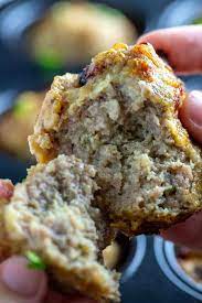 Brush the top of the meatloaf with a sauce or glaze, if you wish, and place it in the preheated oven. A 4 Pound Meatloaf At 200 How Long Can To Cook How Long To Grill A 3 Lb Pork Roast Sante Blog Please Cook To The Final Internal Temperature Shades Online