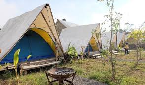 Vi besitter en stor erfarenhet av att skapa professionell film för bl.a. Glamping Berkemah Rasa Hotel Berbintang Di Kebun Teh Ciwidey Travel Tempo Co
