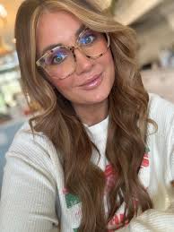 Polarized yellow lens glasses for eye strain relief