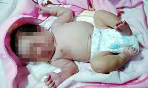 Sebagai orang tua, anda tentu ingin memilih nama yang cantik agar sesuai dengan sifat dan paras putri anda. Aksi Wanita Pijak Hentak Bayi Viral Di Laman Sosial
