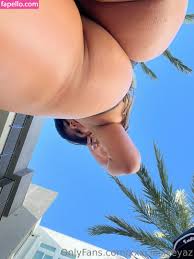 Yazxclusive  xxxclusiveyaz Nude Leaks OnlyFans - TheFap