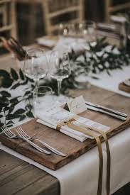 20 Splendid Winter Wedding Table Decoration Ideas To Copy Asap In 2020 Winter Wedding Table Vintage Wedding Table Wedding Table Menus