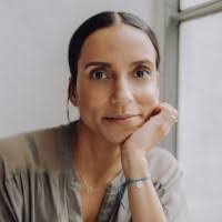 Sara Tanzer's Instagram, Twitter & Facebook