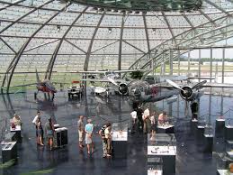 Während der sommermonate täglich ab 12:00 uhr geöffnet (bei schönwetter). Datei Salzburg Hangar 7 Jpg Wikipedia