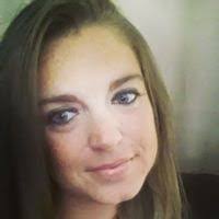 Kayla Wakefield's Instagram, Twitter & Facebook