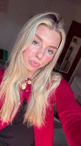 Savannah Doyle's Instagram, Twitter & Facebook