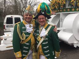 Er wünsche sich eine gemeinsame regelung in. Armin Laschet Ministerprasident Von Nrw Karneval Fussball Peter Maffay Und Was Er Sonst Noch Liebt Express De