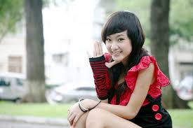 Angela phương trinh chụp cùng ba khi còn nhỏ. Angela PhÆ°Æ¡ng Trinh Qua Khá»© Tai Tiáº¿ng Va Cuá»™c Sá»'ng Tá»‹nh Thiá»n Tuá»•i 26 Thá»i Bao