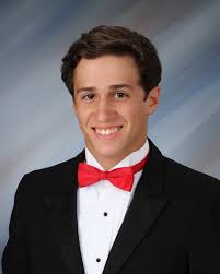 Steven Shields '17 Honored with Dave Schultz Award