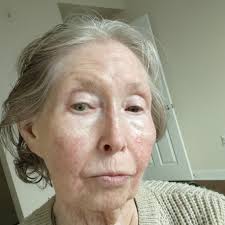 Edamame, mung bean, spirulina pasta al fredo.