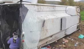 Afyonkarahisar Da Otobus Tarlaya Devrildi 16 Yarali 2020 Otobus Ankara Kazan