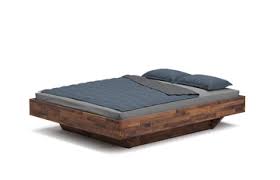 Das bett mit den innenmaßen 180 x 220 cm hat überlänge.konstruktionszeichnungen im maßstab. Massivholzbett Nach Mass In 7 Holzarten Frohraum