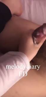 은밀한 계단 대딸녀 숨막히는 순간