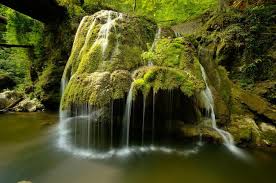 Es ist nicht perfekt, aber für die. Cascada Bigar Foto Sabin Uivarosan Wasserfall Schone Wasserfalle Landschaftsbau