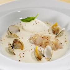 Recette A Base De Saint Jacques Le Chaud Froid De Chou Fleur Et Saint Jacques A Cru Recette Recettes De Cuisine Cuisine Gastronomique Repas Gastro