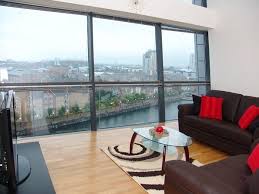 Visit the quays, greater manchester's stunning waterfront destination, and discover culture, history, heritage, shopping and sport within just one square mile. Quay Apartments Updated 2021 Prices Condominium Reviews Salford Greater Manchester Tripadvisor