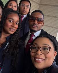 AA5342 · 1.8K threads