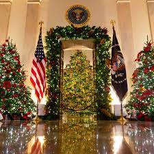 Burlap was used for the garland. Melania Trump Reveals White House Christmas Decorations The New York Times