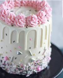 These Cakes Are Probably The Good In The World Yes Or No Amaziiing Cake By Bakingwithblondie These Cakes Are So Amazing I Love Pink White Ombre Silver Sp Cake Creative Cakes Cake Decorating
