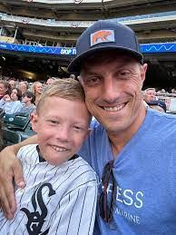 Adam Hoge's Instagram, Twitter & Facebook