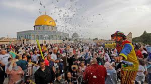 Eid al fitr 2021 expected to be celebrated on thursday, may 13, 2021. When Is Eid Al Fitr 2021 Date Ramadan Is Set To End Its Meaning And How It S Celebrated