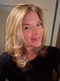 Penny Lind's Instagram, Twitter & Facebook