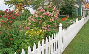 User rating for beautiful garden fence design ideas: Beautiful Garden Fencing Ideas