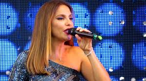 Em vídeos divulgados nas redes sociais, o menino, que estava em uma comemoração natalina, soltou a voz e. Ivete Sangalo Rompe Silencio E Diz Que Bolsonaro Nunca A Representou