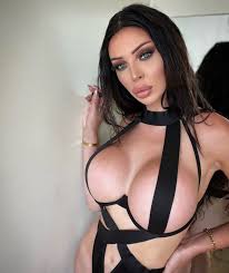 Pariz Zianna OnlyFans ☕️📚💻 on X: It´s hot and it´s summer and your cock  deserves me! t.coQTEqBG6LrD onlyfans onlyfanswhore whore  sexdoll dominatrix mistress bimbodoll bimbo pornstar porn analsex  anal pussy t.co ...