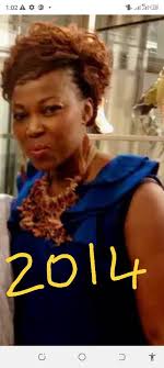 WHO CAN TELL ME THE NAME OF THIS PERSON PLEASE 🥱 @ PAPAYA