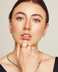 Courtney Henkel's Instagram, Twitter & Facebook