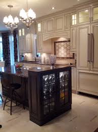 The findley & myers soho maple kitchen cabinets are sophisticated yet comfortable. Cabinetry Kitchen Craft Color Seashell W Smoke Glaze Island Weathered Slate Species Maple Back View Kitchen Crafts Cabinetry Design Seashell Crafts
