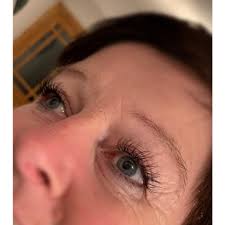 Lashes by B‎