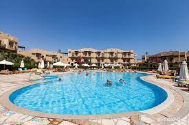 The hotel has 166 rooms with private balconies or terraces facing the pools, garden, lagoon or mountains. The Three Corners Rihana Resort Ab 68 1 2 7 Bewertungen Fotos Preisvergleich El Gouna Agypten Tripadvisor
