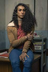 É importante uma travesti negra entrar na casa da família brasileira', diz  Linn da Quebrada