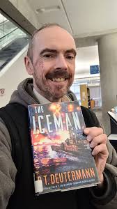 Just received my copy of Pete's latest book! Will start to read it this  weekend!!